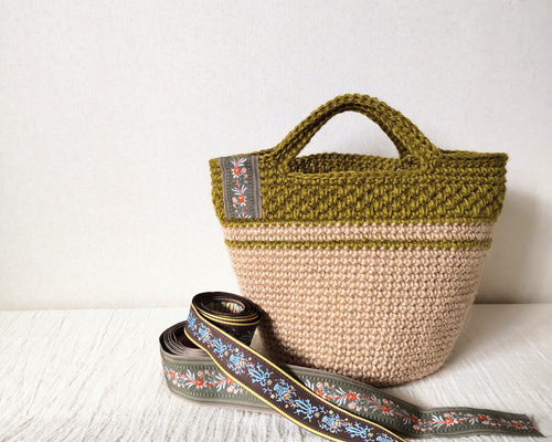 ※お取り置き　刺繍手芸家さま　リボン刺繍　かごバッグ お洒落moriガールのピンクローズ刺繍レース付きカジュアルプチ