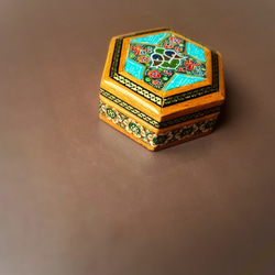 ペルシャの象嵌細工（寄木細工）小箱【ハータムカーリー073】 7枚目の画像