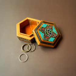 ペルシャの象嵌細工（寄木細工）小箱【ハータムカーリー073】 10枚目の画像