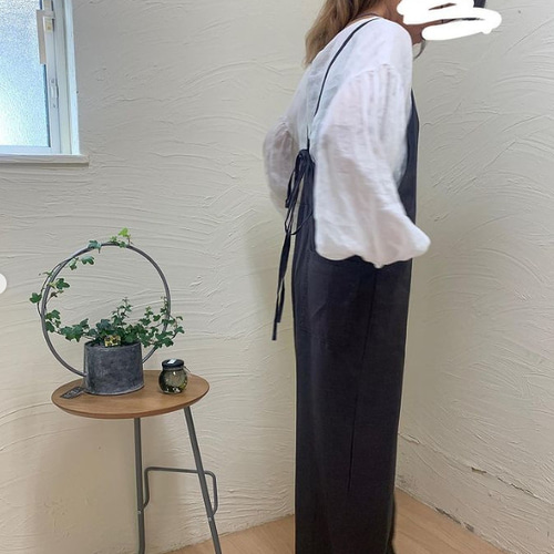 リネン100% うしろリボンのサロペットパンツ・チョコレート