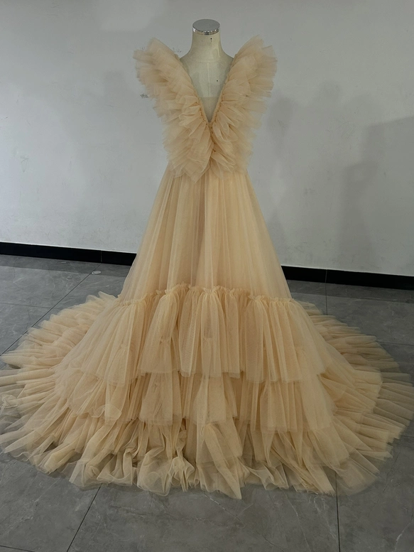 カラードレス シャンパン Vネック ウエディングドレス  キャミソール 柔らかく重ねたチュールスカート 花嫁/前撮り