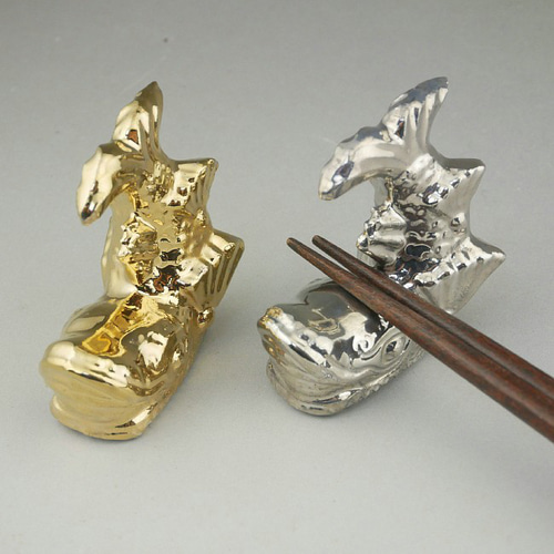 ◇商品番号 11360 鯱（しゃちほこ）ペア箸置き セット 箸