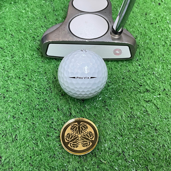 【ご希望の家紋を彫ります】家紋彫刻 ゴルフマーカー (30mm/40ｍｍ) ゴールドミラー/シルバーミラー/ブラック 4枚目の画像