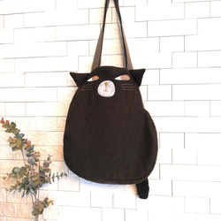 トートバッグ　“猫さんそのもの”バッグ　黒猫　ざっくりリネン 3枚目の画像