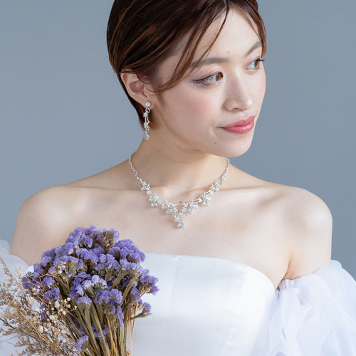 【美品】イヤリング&ネックレス　ウェディング 美品】イヤリング&ネックレス ウェディング - メルカリ