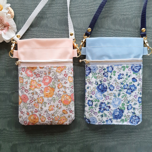 リバティプリントのラミネートスマホショルダー☆フェリシテ  