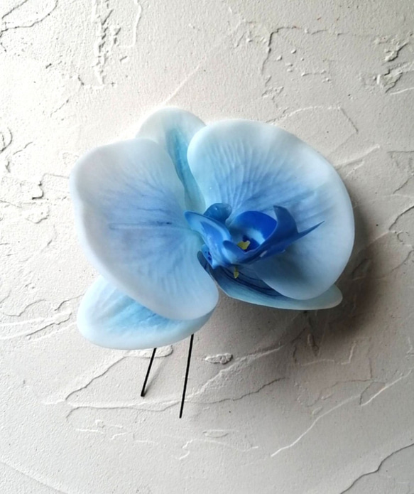 °❁····ブルー胡蝶蘭の髪飾り····❁° 3枚目の画像