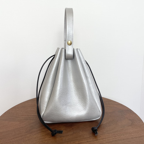 巾着　牛革 And A アンドエー / FINE LEATHER DRAWSTRING BAG【S】牛革巾