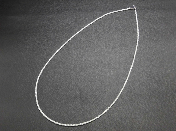 【Silver９２５ロジウム仕上げ】マザーオブパールの１連ネックレス　N216 1枚目の画像