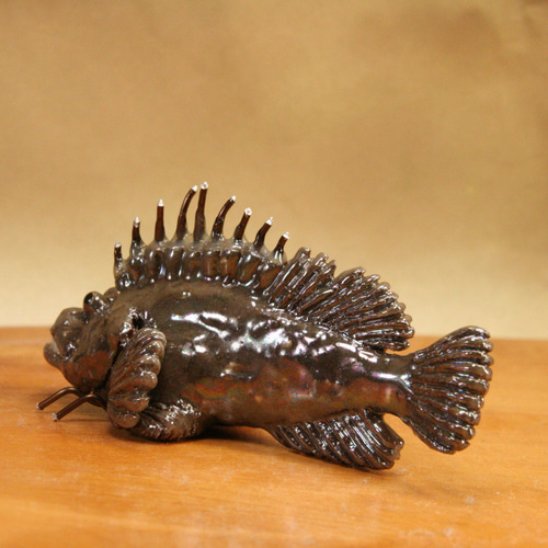 オニオコゼ・陶芸作品 置物mini（陶 さかな フィギュア） 立体