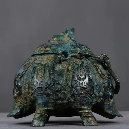 伝世珍品 文房具　銅製唐馬　時代物 拓金仕上げ 馬の銅製彫刻　青銅器アンティーク 伝世珍品 文房具 銅製唐馬 時代物 拓金仕上げ 馬の銅製彫刻