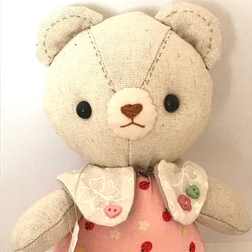 ◇◼︎ ハンドメイド作家さま*　キョロ目くまちゃん ◼︎◇テディベア　ぬいぐるみ 立ちっぱなしではないクマさんを 久しぶりに作ったような 気がし