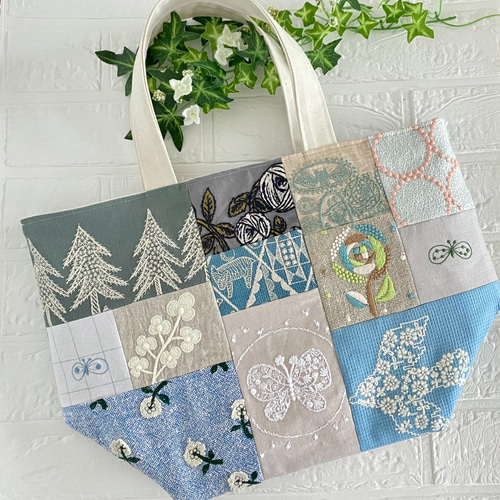 ミナペルホネンハギレをパッチワークふっくらまるみのトートバッグハンドメイド ミナペルホネン ハギレをパッチワーク ふっくらまるみのトート