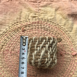 手編み　鉢　鉢カバー　多肉植物に　ミニミニ植物用に　サスティナブル　ヘンプ鉢 3枚目の画像
