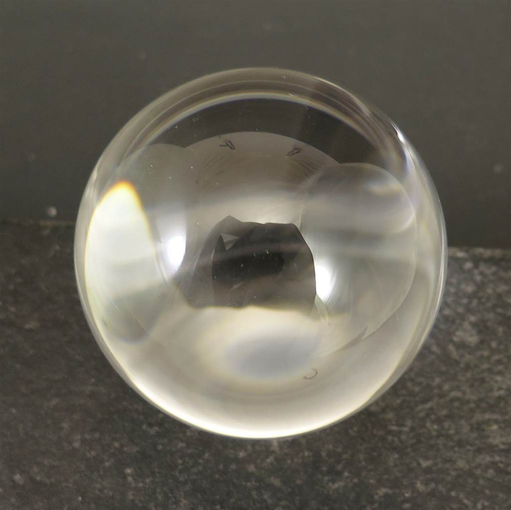 ブラジル産 天然水晶 AAA 64.4mm スフィア 丸玉 369.57g 鑑別書付 （榎本通商 31144）】