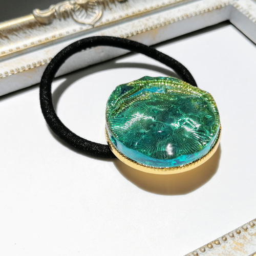 ターコイズブルーの海のヘアゴム /レジン / 波 / 水面 ヘアゴム 華昇