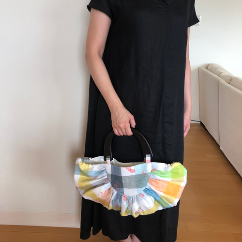 ミナペルホネン木製手持ちハンドメイドバック 一点物 ミナペルホネン 木の持ち手バッグ その他バッグ Ku'u