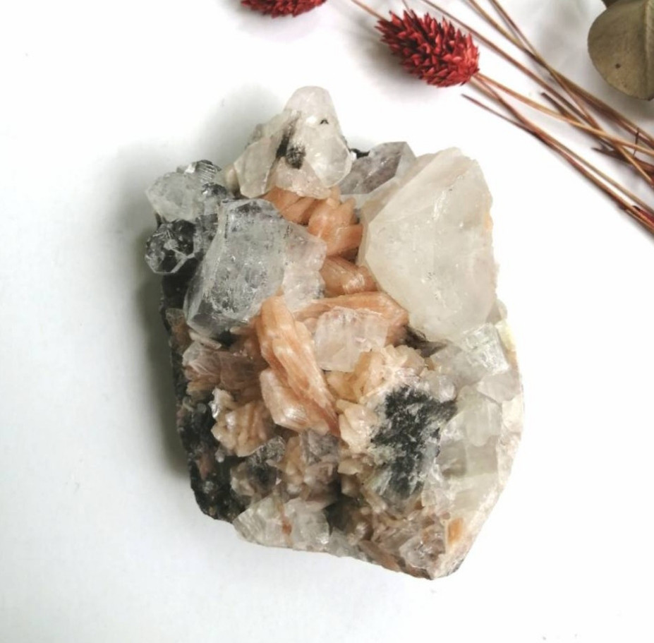 【送料無料】大きなアポフィライト 天然石置物 原石526g 5,325円