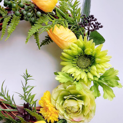 チューリップとガーベラのリース　イエロー　グリーン　アーティフィシャル　フラワー　造花　リース 3枚目の画像