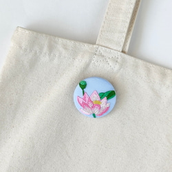 【受注製作】蓮の花刺繍ブローチ 7枚目の画像