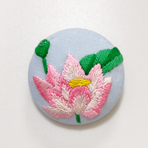 専用商品　　刺繍ブローチ 93ca8d0d18c9db37890cccd01095aa