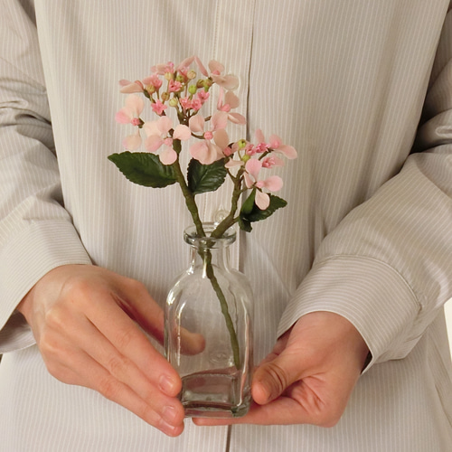 ピンクのガラス製の花瓶 楽天市場】花瓶 ガラス ピンクの通販