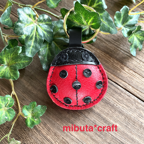【BIMBA Y LOLA】てんとう虫キーホルダー BIMBA Y LOLA】てんとう虫キーホルダー