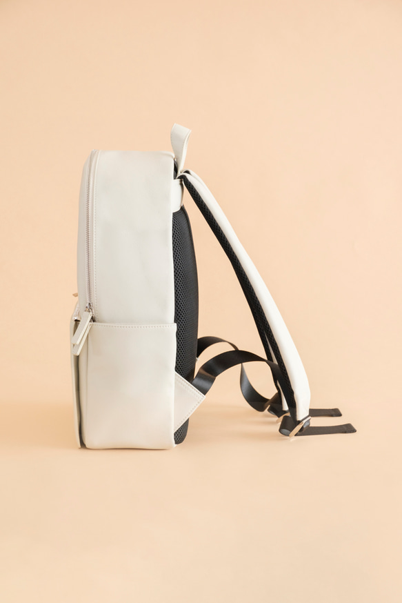 〈廃棄リンゴから生まれたレザーを使用！〉Apple Rucksack 10枚目の画像
