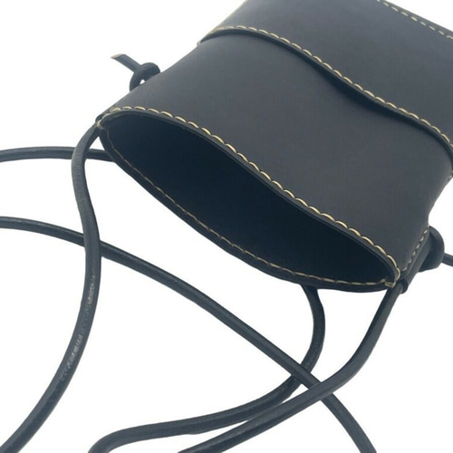 22色から2色選べる・名入れ対応】革製スマホショルダー サコッシュ