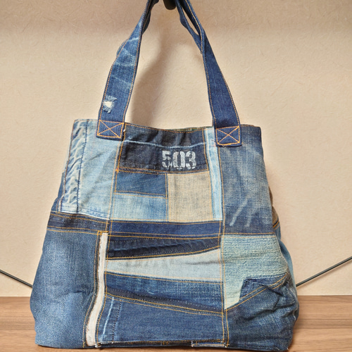 ❤デニムバッグ(196)❤ 【パッチワークのオリジナルバッグです
