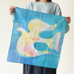 也可用作圍巾的水彩手帕“充滿藍色的鳥” 第2張的照片