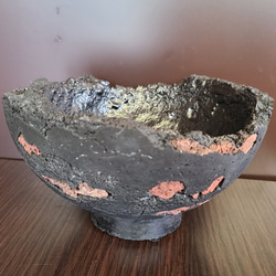 FP1494 溶岩石入り仕立て　中　ハーフ丸鉢　セメント鉢　コンクリー鉢　鉢植え　炭黒 10枚目の画像