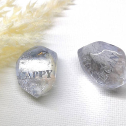 新色シルバー文字登場⭐　バイオベース樹脂で作る　ロックアイスなようなピアス&イヤリング　言葉入れ名入れもどうぞ⭐ 11枚目の画像