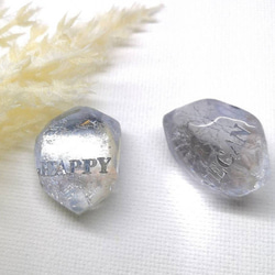 新色シルバー文字登場⭐　バイオベース樹脂で作る　ロックアイスなようなピアス&イヤリング　言葉入れ名入れもどうぞ⭐ 10枚目の画像