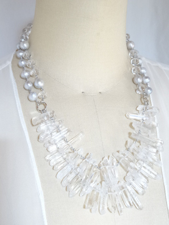 氷柱水晶(クリアクォーツ)と大粒淡水真珠のネックレス 5枚目の画像