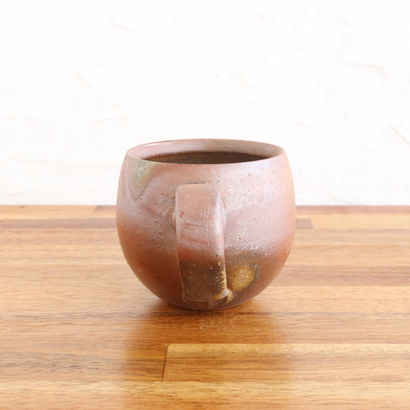 備前焼　丸いコーヒーカップ【B】【陶器・マグカップ・コップ】 3枚目の画像