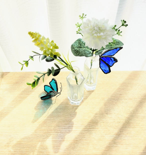 蝶の一輪挿し　花瓶　蝶々 3枚目の画像