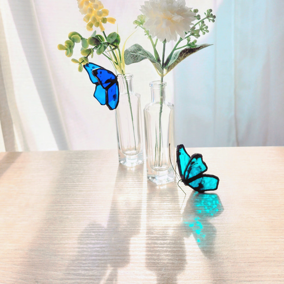 蝶の一輪挿し　花瓶　蝶々 1枚目の画像