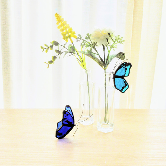 蝶の一輪挿し　花瓶　蝶々 2枚目の画像