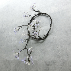 ✿【 SOLD＊OUT 】紫陽花？ 藤擬？「壁に花咲く大人色の枝リース」直径15センチ／ 画鋲で飾れる！ 1枚目の画像