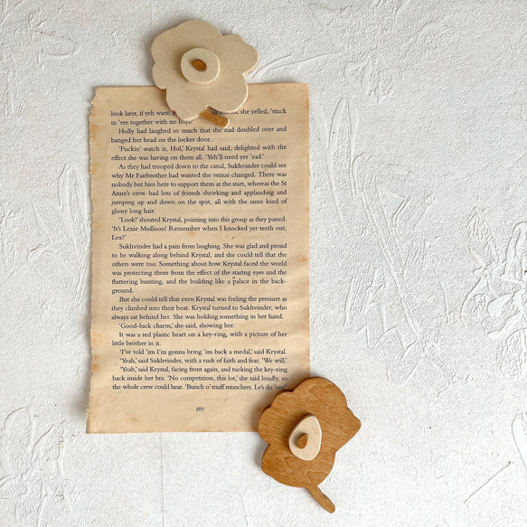 壁にぺたり♪ お花の木製ガーランド/ウォールステッカー/繰り返し使える　壁飾り　おしゃれ　北欧　 9枚目の画像