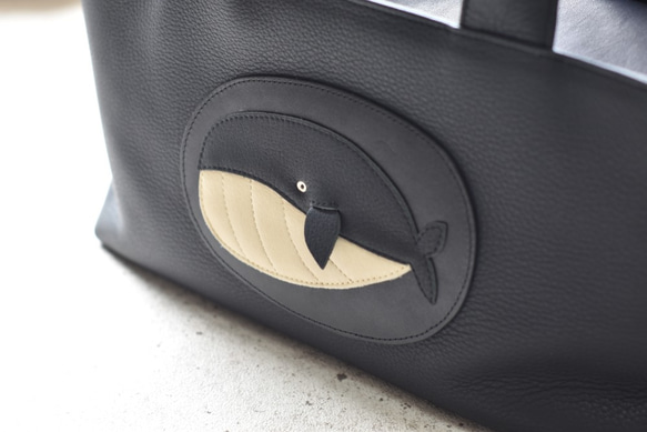 くじらの横長トートバッグ 