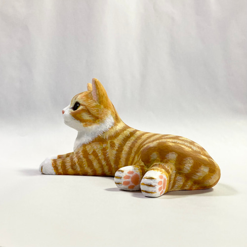 茶トラ白猫の置物 その他アート 猫ハウス 通販 14388634｜Creema