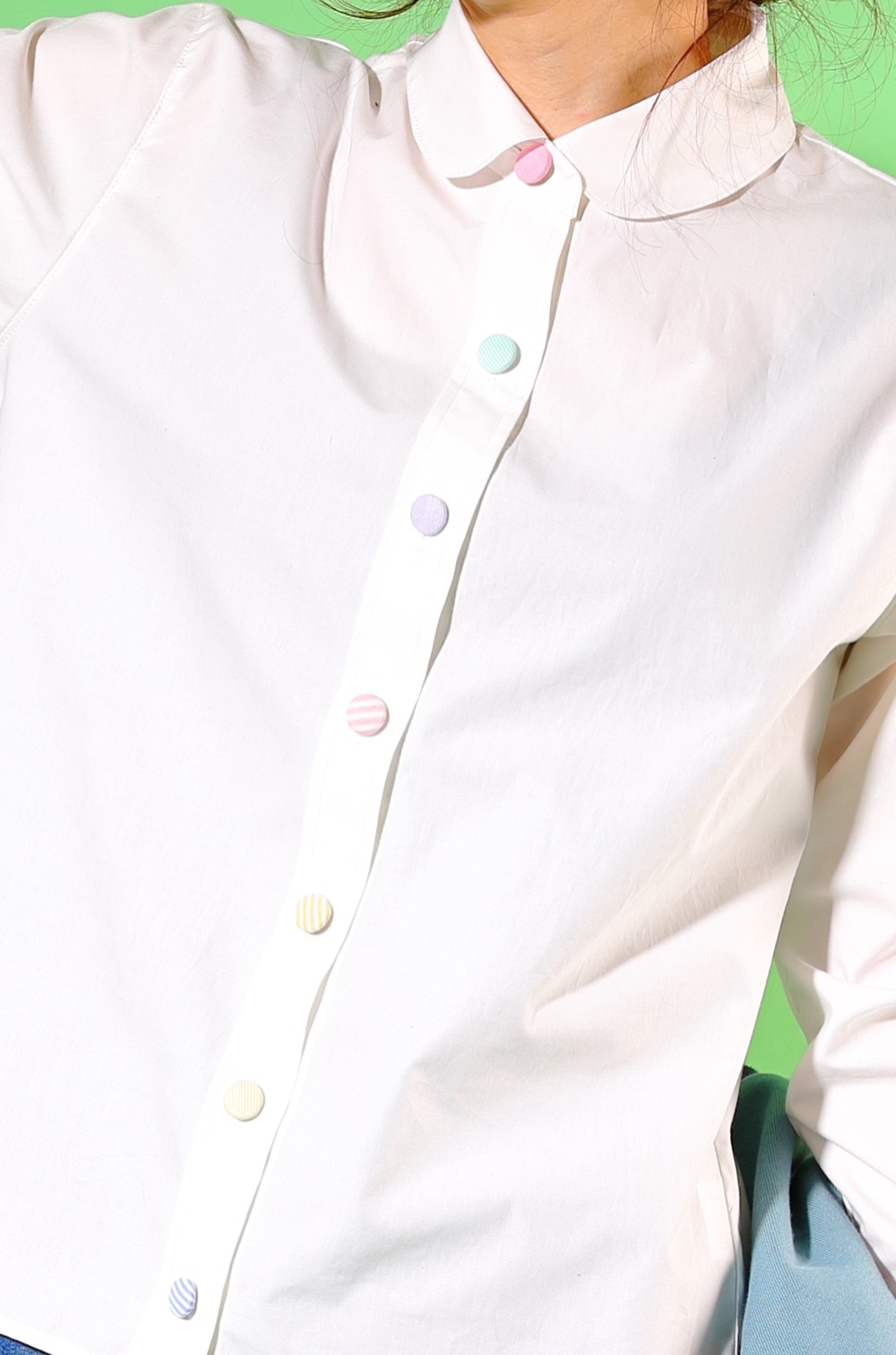 ホワイトシャツ♡パステルカラーボタン 5,729円