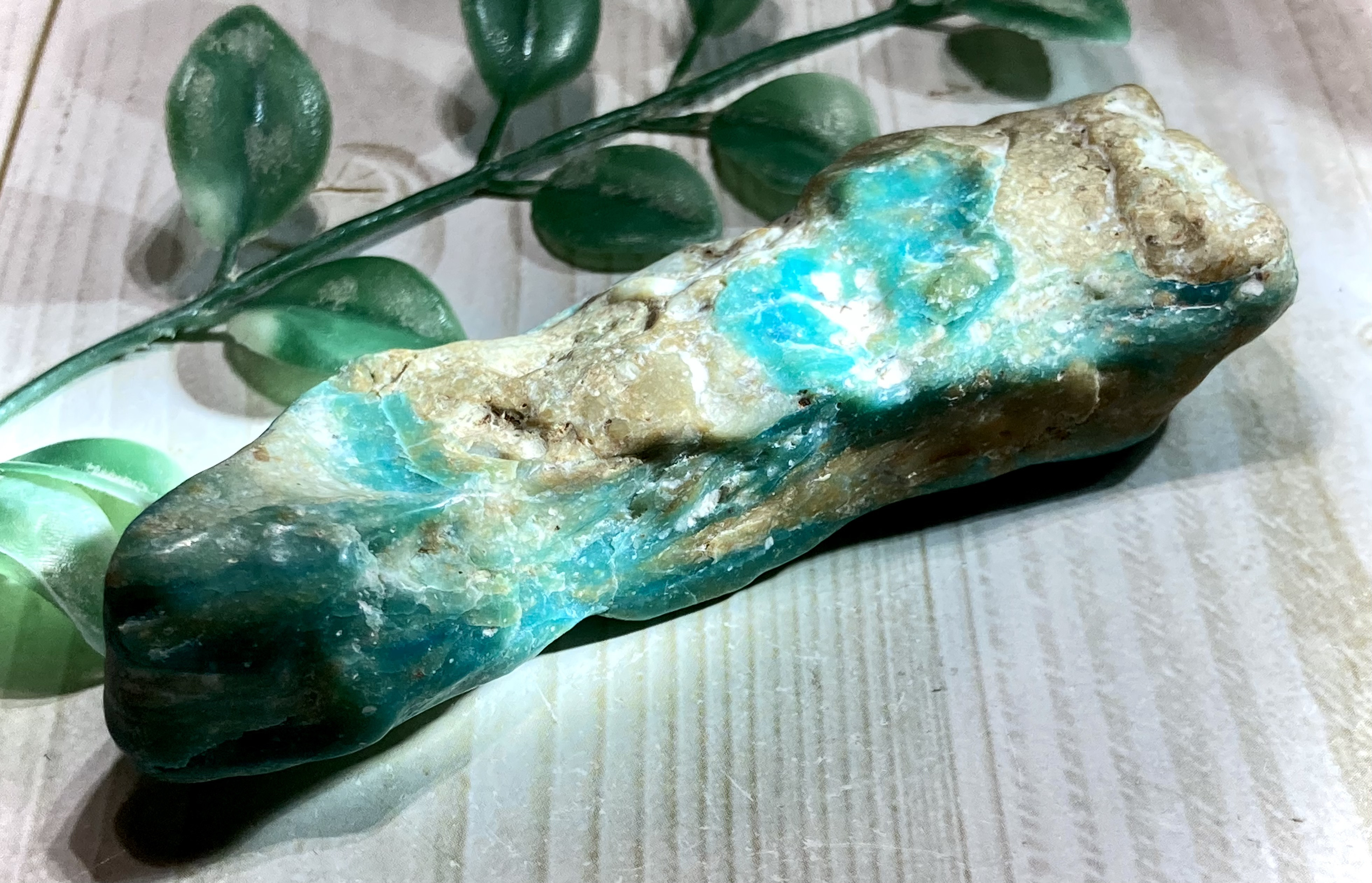 幸運を呼び込む✨ ブルー　オパール　ラフストーン　原石