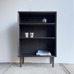 本棚　ブックシェルフ　鉄染め　蜜蝋仕上げ　シンプルなデザイン　W70cm 2枚目の画像