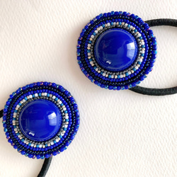 ぷっくりカボションビーズ刺繍ヘアゴム(ビビットブルー） 6枚目の画像