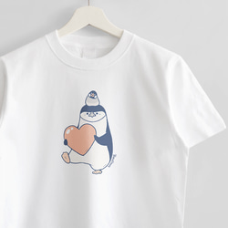 Tシャツ（優しいきもち / ヒゲペンギン＆桜文鳥） 1枚目の画像