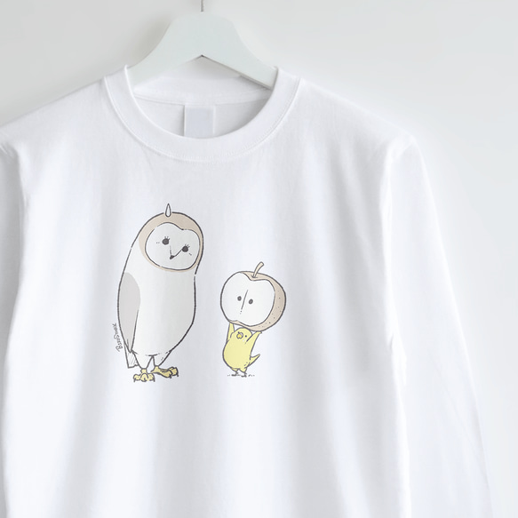 長袖Tシャツ（メンフクロウ×梨） 1枚目の画像