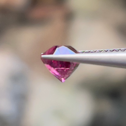 スピネル ルース オレンジがかったレッド スピネル 1.30カラット